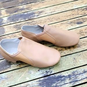 Girl's jazz shoes
